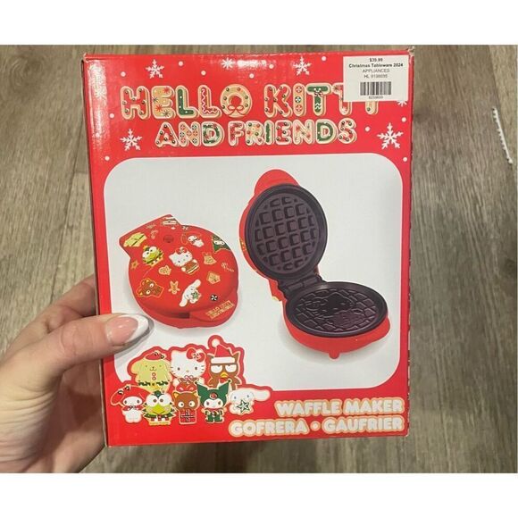 Hello Kitty and Friends Christmas Waffle Maker Cute Red New - Picture 1 of 5